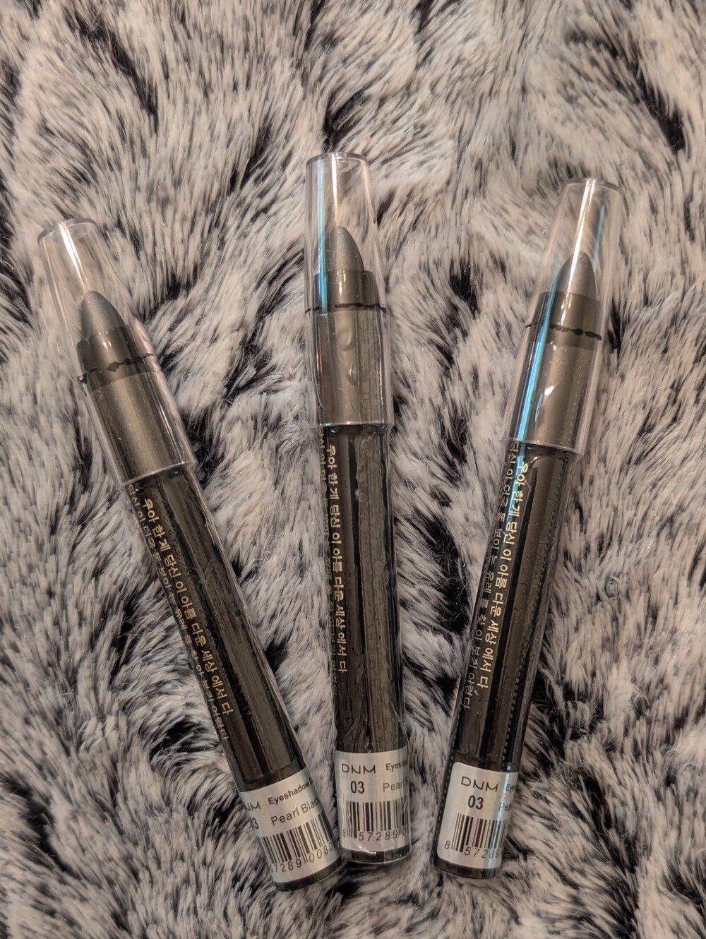 Pearl Black Eyeliner Pencil - Black (03)